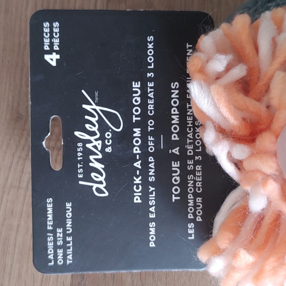 Pick-A-Pom Winter Toque NWT - Picture 4 of 4